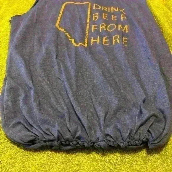 Tshirt no sew tote  bag Alberta “drink beer here” shirt - Picture 3 of 3